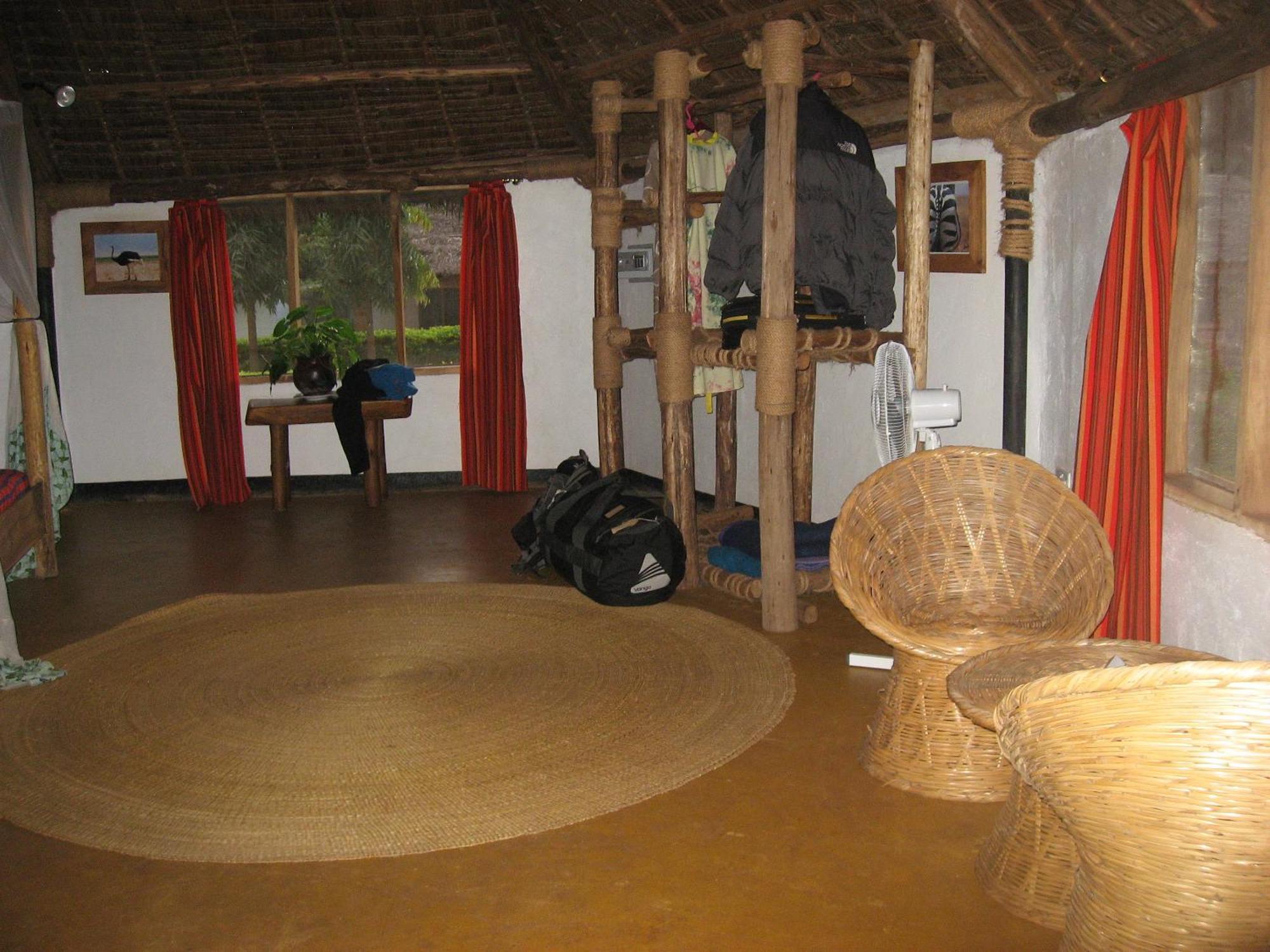 Honey Badger Lodge Moshi Rum bild
